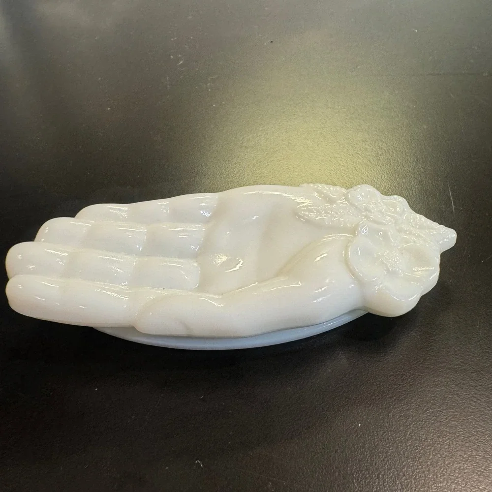 Avon Trinket Dish‎ Women Small White Milk Glass Hand Floral Vintage 1970s Decor
